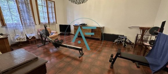 3 bedrooms Villa in Ravenna, Italy No. 108731 9