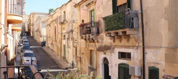 1 bedroom House in Noto, Italy No. 329336 4