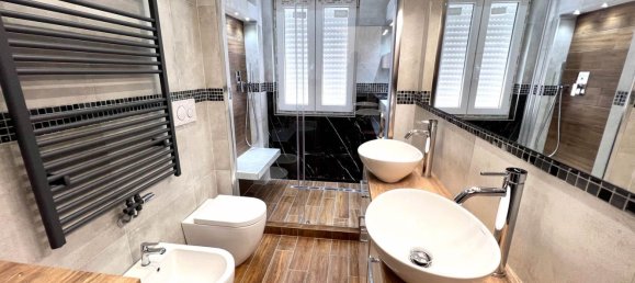 3 rooms Apartment in Trieste, Italy No. 224277 16