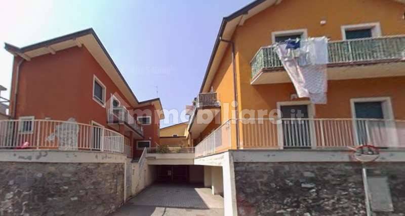 Квартира с 2 спальнями в Комо, Италия № 350086