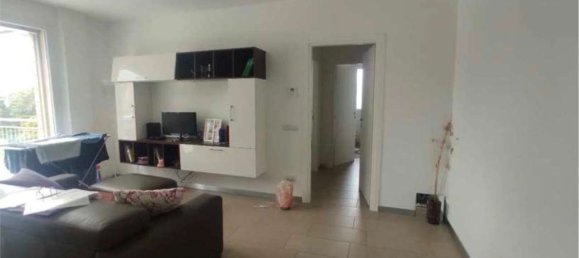 3 rooms Apartment in Luino, Italy No. 179926 8