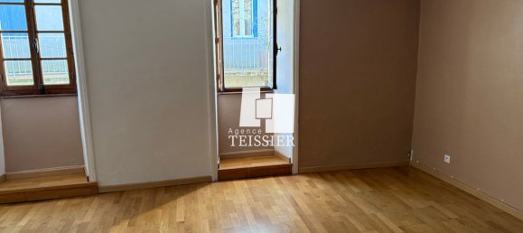 Adosado de 3 dormitorios en Joyeuse, France No. 270533 4