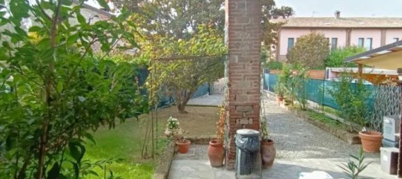 5 rooms House in Podenzano, Italy No. 35622 37
