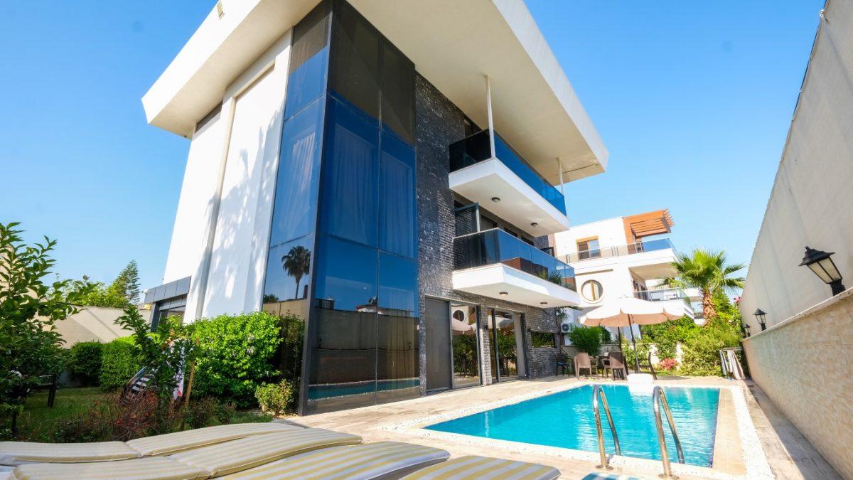 5 rooms Villa in Alanya, Turkey No. 9970
