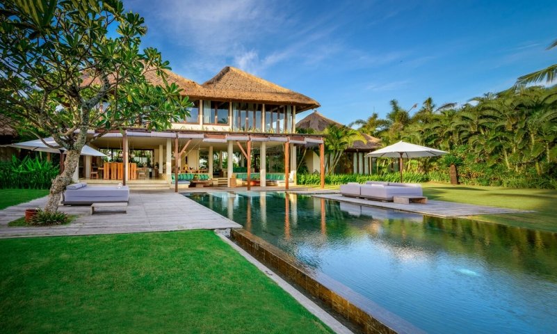 4 غرف نوم فيلا في Canggu, Indonesia رقم 3040