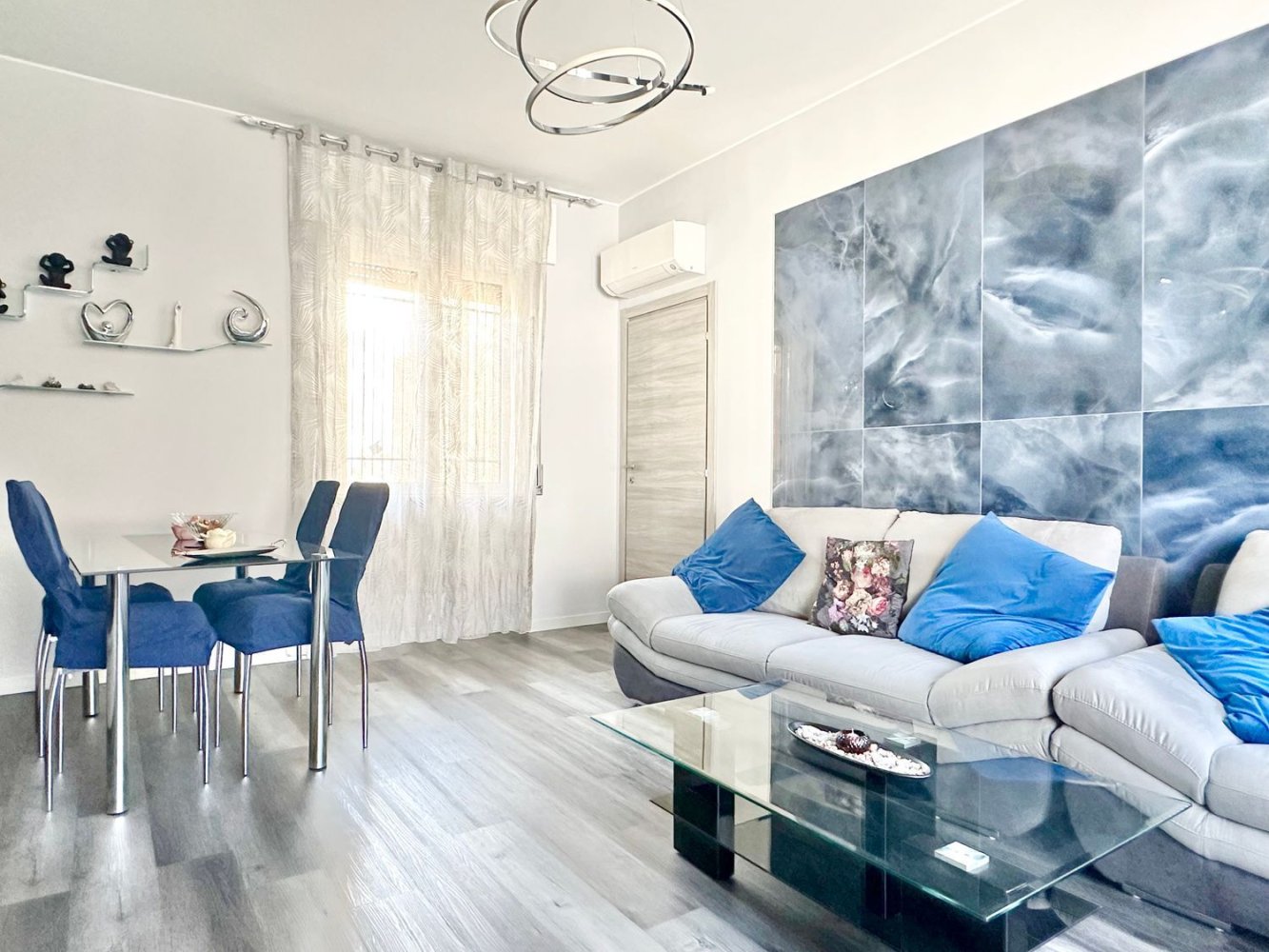 Квартира с 3 спальнями в Самарате, Италия № 391385