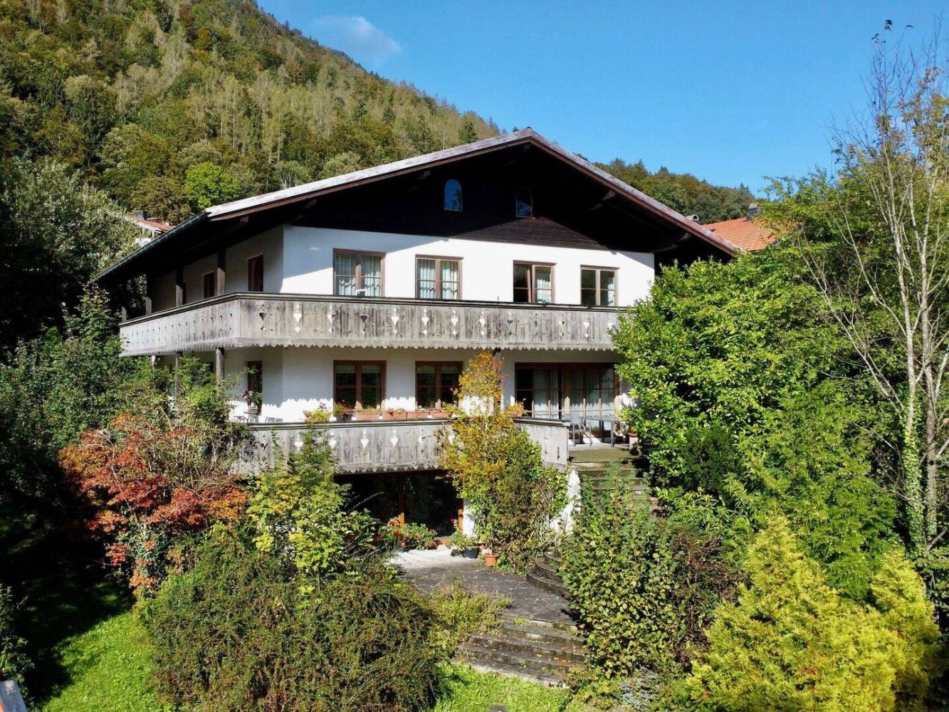 6 rooms House in Traunstein, Germany No. 153556