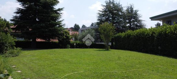 Villa de 7 habitaciónes en Mozzo, Italy No. 6540 25