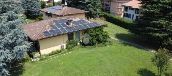 Villa de 7 habitaciónes en Mozzo, Italy No. 6540 18