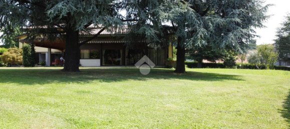 Villa de 7 habitaciónes en Mozzo, Italy No. 6540 24