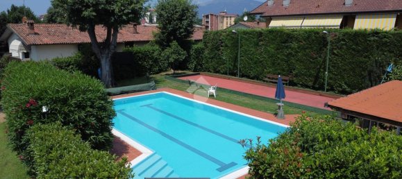 Villa de 7 habitaciónes en Mozzo, Italy No. 6540 6