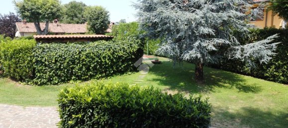 Villa de 7 habitaciónes en Mozzo, Italy No. 6540 22