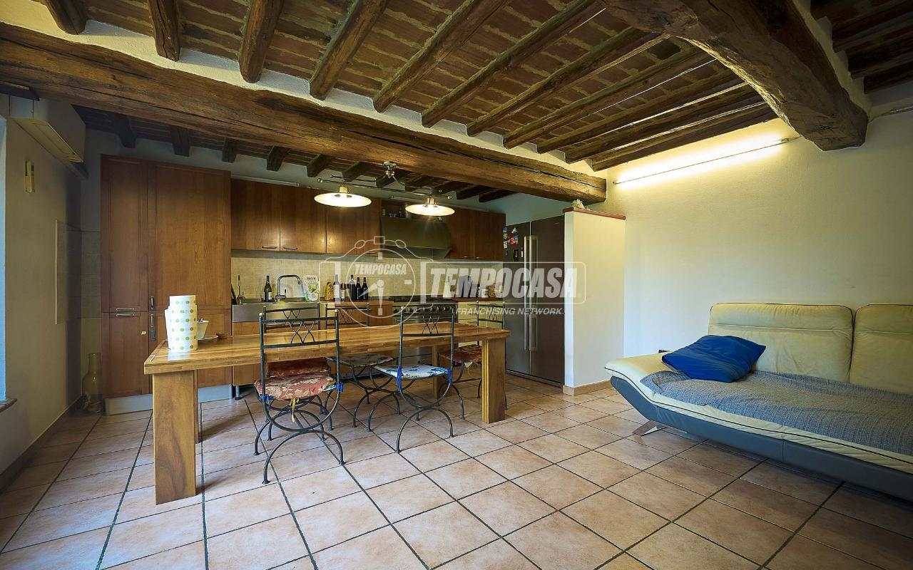 3غرفة منزل في Monticelli d'Ongina, Italy رقم 103201