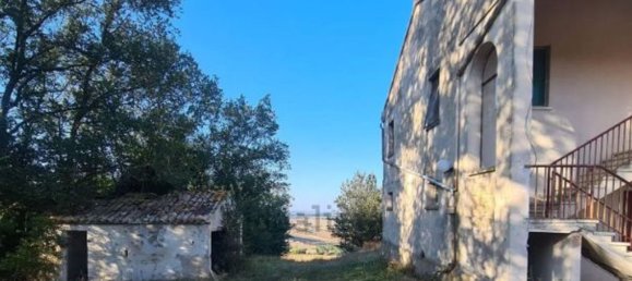 6 rooms House in Recanati, Italy No. 164606 10