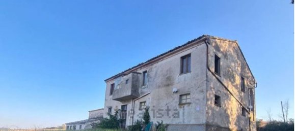 6 rooms House in Recanati, Italy No. 164606 13