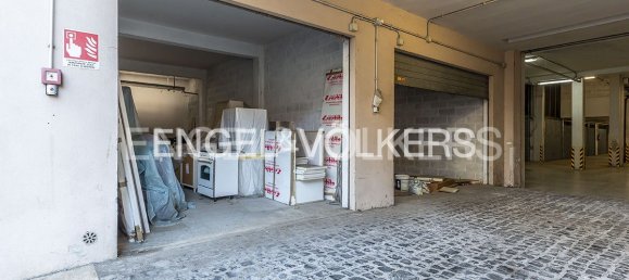 1 room Garage in Rome, Italy No. 105565 2