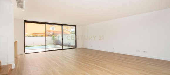 4 bedrooms Villa in Cascais, Portugal No. 170529 10