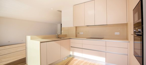 4 bedrooms Villa in Cascais, Portugal No. 170529 7