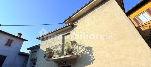 4 bedrooms Villa in Cermenate, Italy No. 170440 4