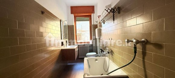 4 bedrooms Villa in Cermenate, Italy No. 170440 42