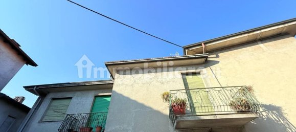 4 bedrooms Villa in Cermenate, Italy No. 170440 12