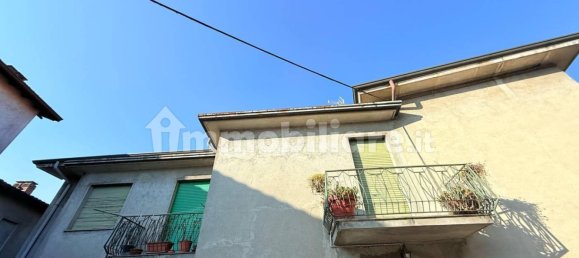 4 bedrooms Villa in Cermenate, Italy No. 170440 11