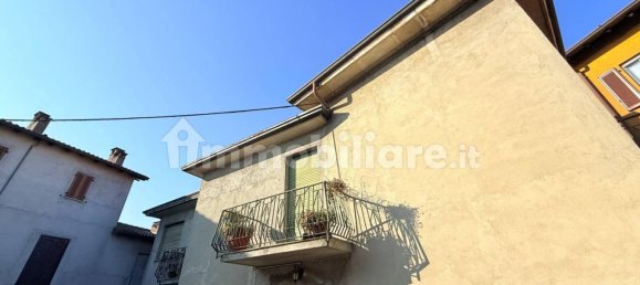 4 bedrooms Villa in Cermenate, Italy No. 170440 13