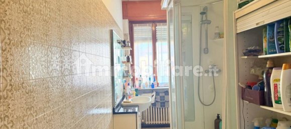 4 bedrooms Villa in Cermenate, Italy No. 170440 32