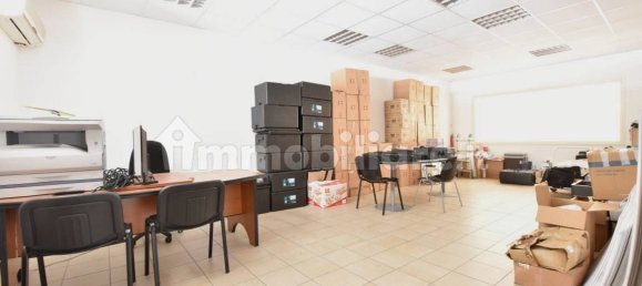 4-salle Bureau à Sassari, Italy No. 209333 6