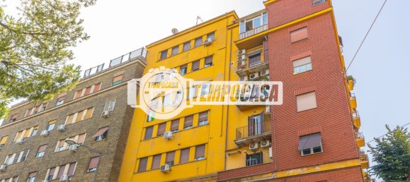 2 rooms Apartment in Rome, Italy No. 266235 30