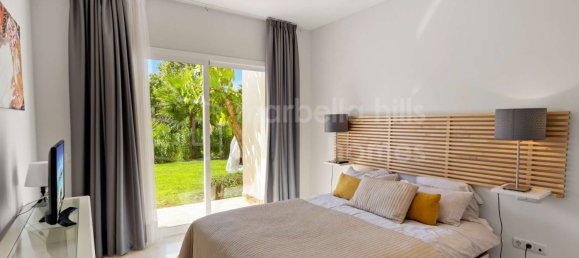 Apartamento de 2 dormitorios en Estepona, Spain No. 57326 8