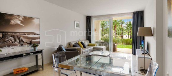 Apartamento de 2 dormitorios en Estepona, Spain No. 57326 2