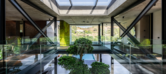 5 bedrooms Villa in Benahavis, Spain No. 10209 5