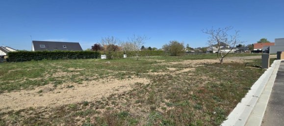 Grundstück in Vineuil, France, Nr. 84747 2