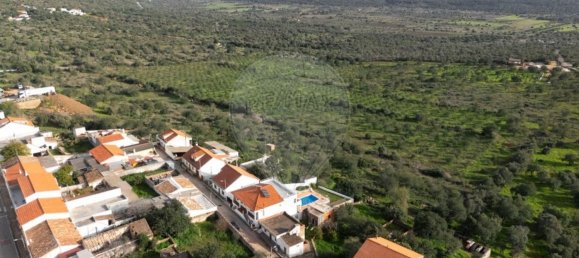 3 bedrooms House in Loule, Portugal No. 30035 44