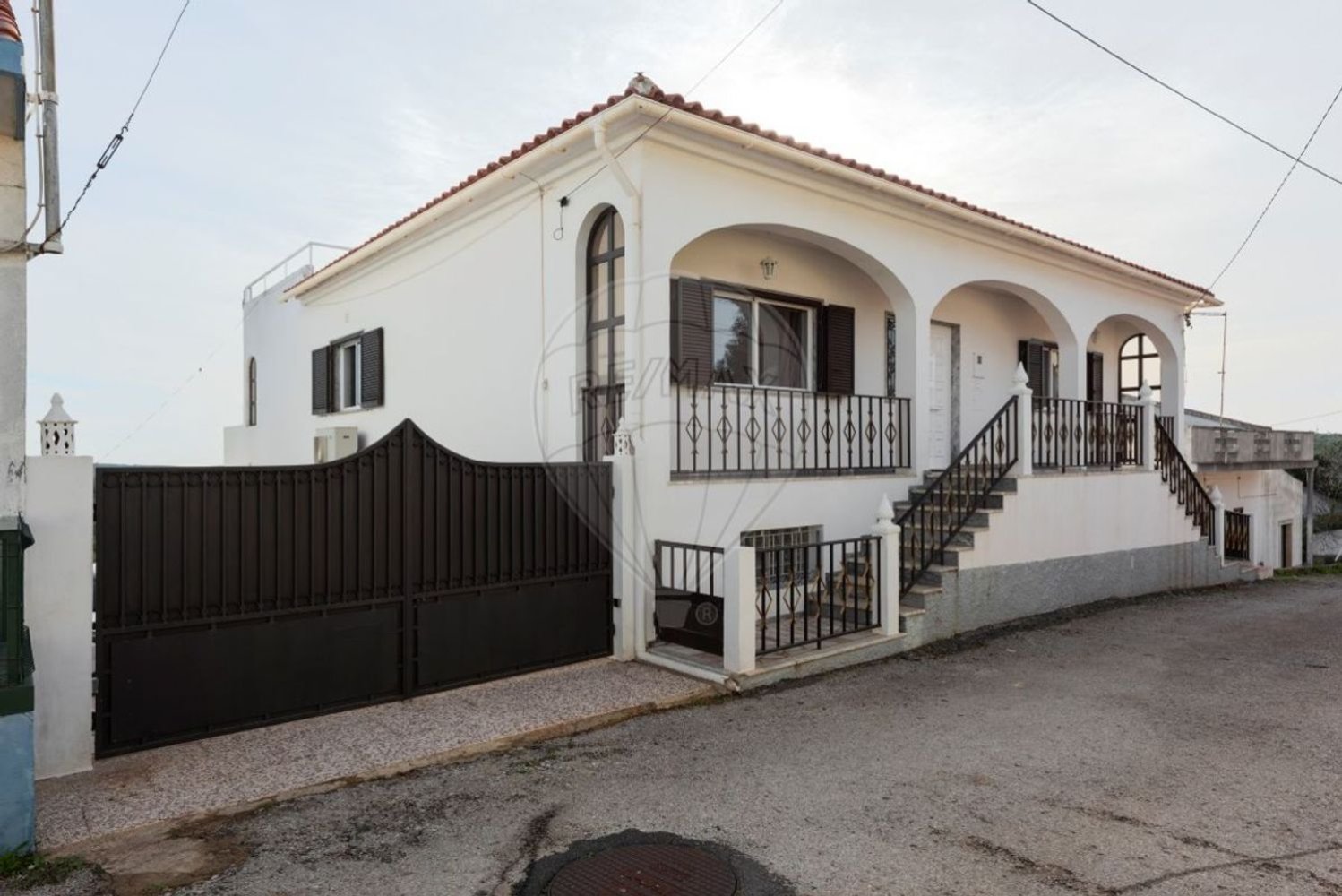 3 bedrooms House in Loule, Portugal No. 30035