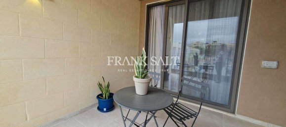 3 bedrooms Apartment in Pembroke, Malta No. 7329 11