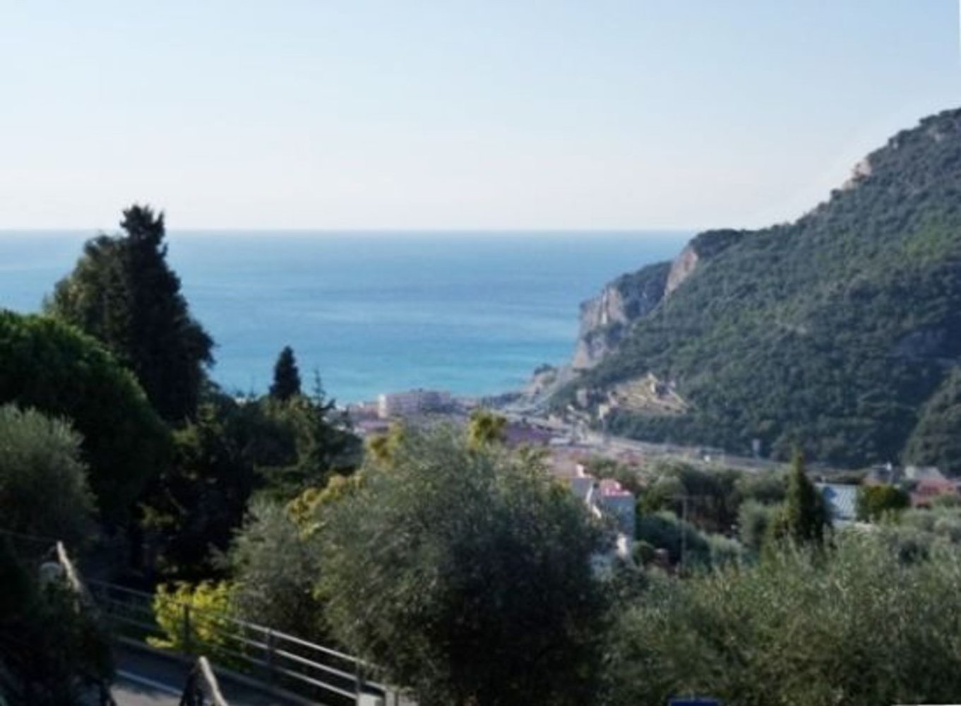 4 rooms House in Finale Ligure, Italy No. 237300