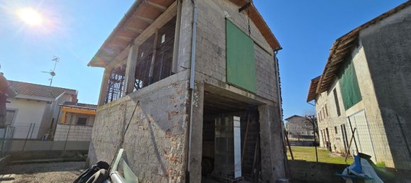 2 rooms House in Udine, Italy No. 100627 5