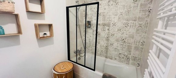 Apartamento de 2 dormitorios en Vitre, France No. 326064 4