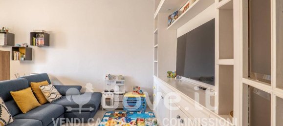 2 bedrooms Apartment in Florence, Italy No. 12751 6