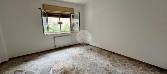 3 rooms Apartment in Palermo, Italy No. 235634 8