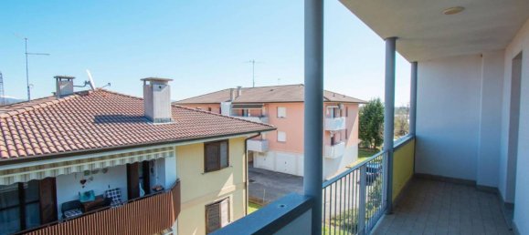 Apartamento de 3 divisões em Udine, Italy N.º 37627 20