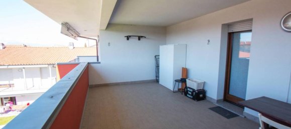 Apartamento de 3 divisões em Udine, Italy N.º 37627 24