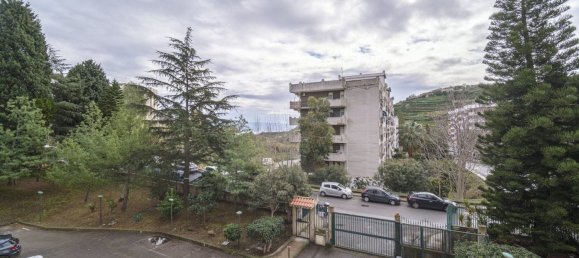 4 rooms Apartment in Messina, Italy No. 38434 5