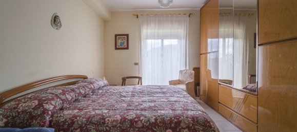 4 rooms Apartment in Messina, Italy No. 38434 40