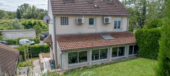 Adosado de 5 dormitorios en Vierzon, France No. 234635 26