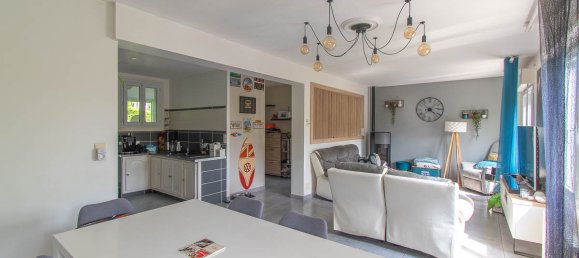 Adosado de 5 dormitorios en Vierzon, France No. 234635 3