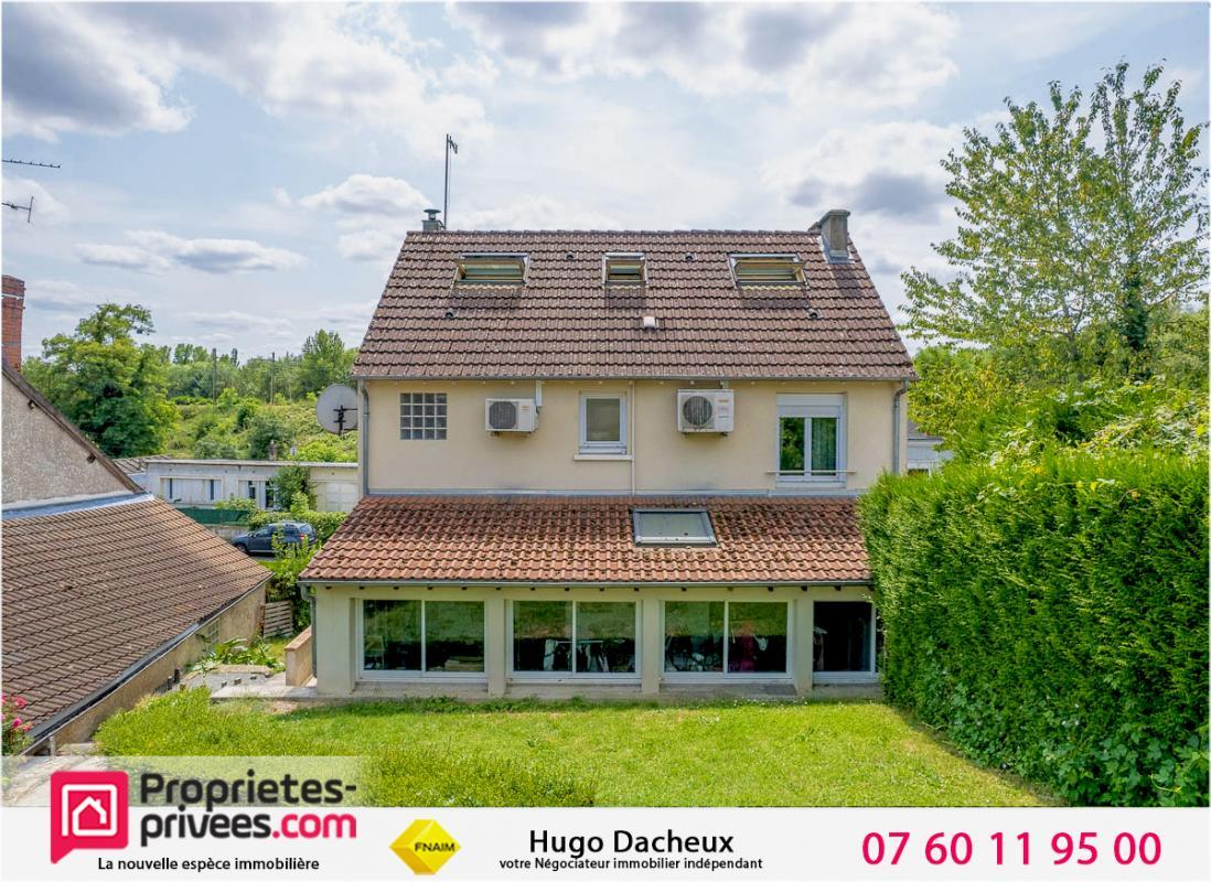 Adosado de 5 dormitorios en Vierzon, France No. 234635