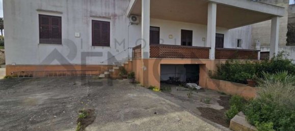5 rooms Villa in Marsala, Italy No. 52039 2